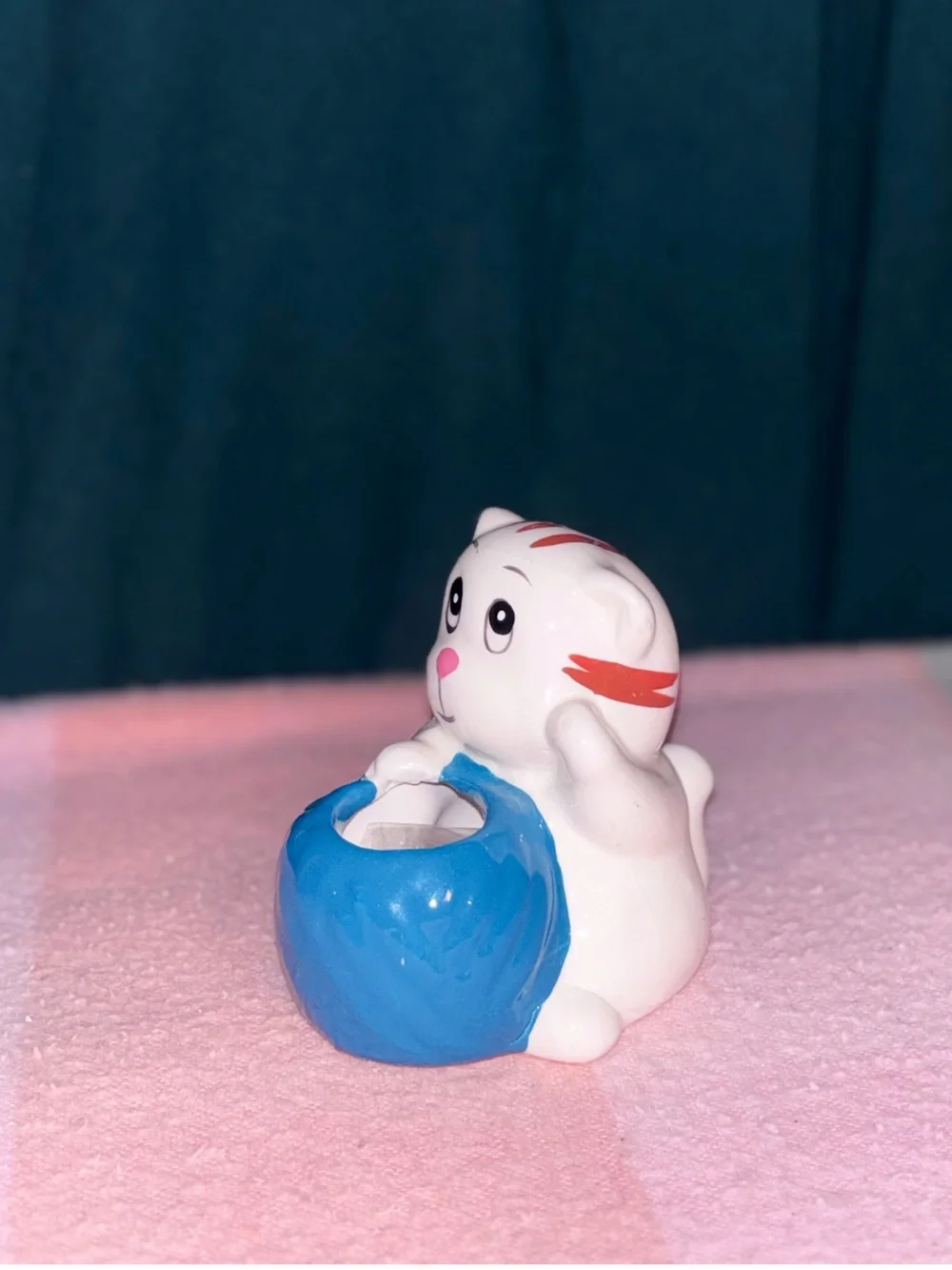 Vintage 1970s Japanese Comic-Style White Kitten Cat Toothpick Holder